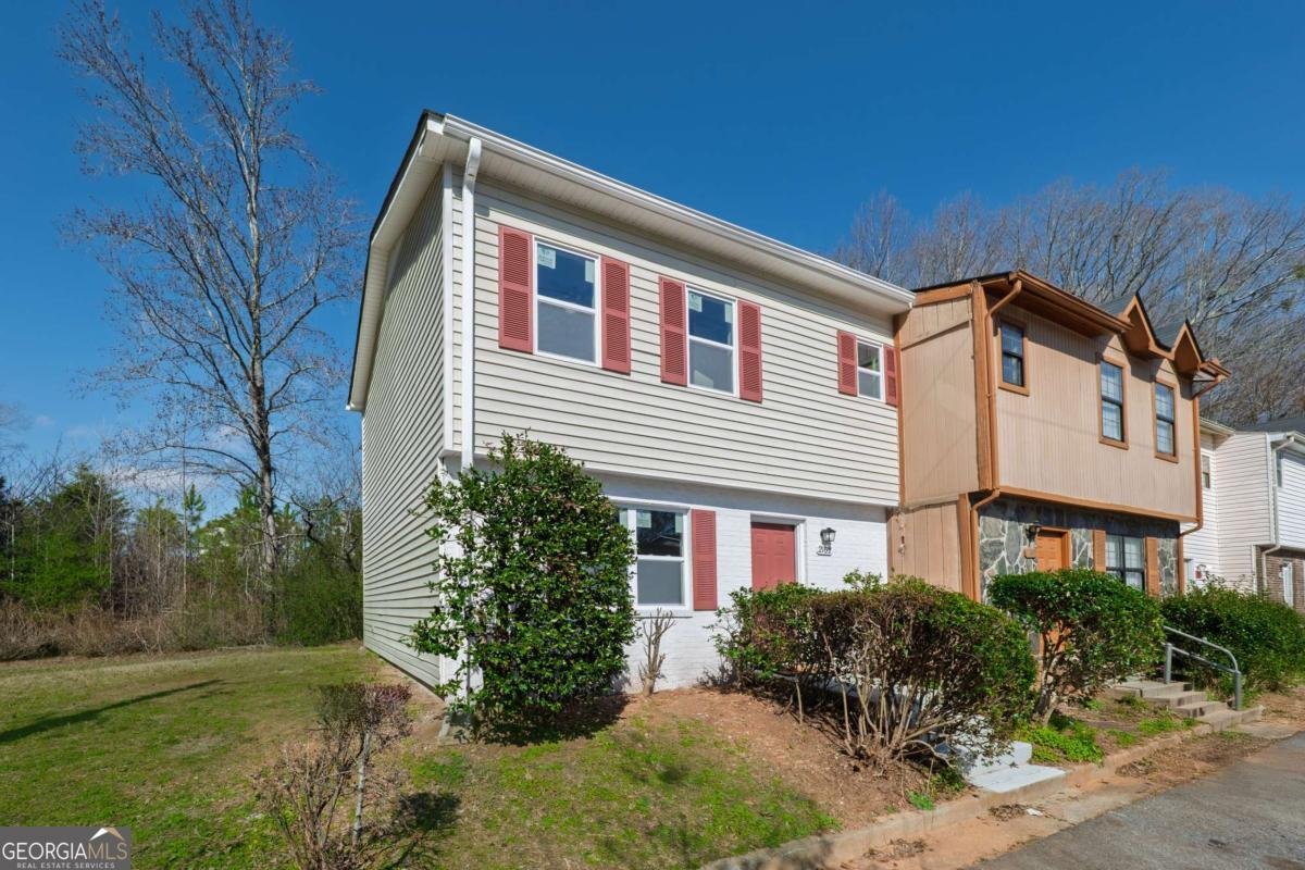 2102 LENOA Lane Austell - 1