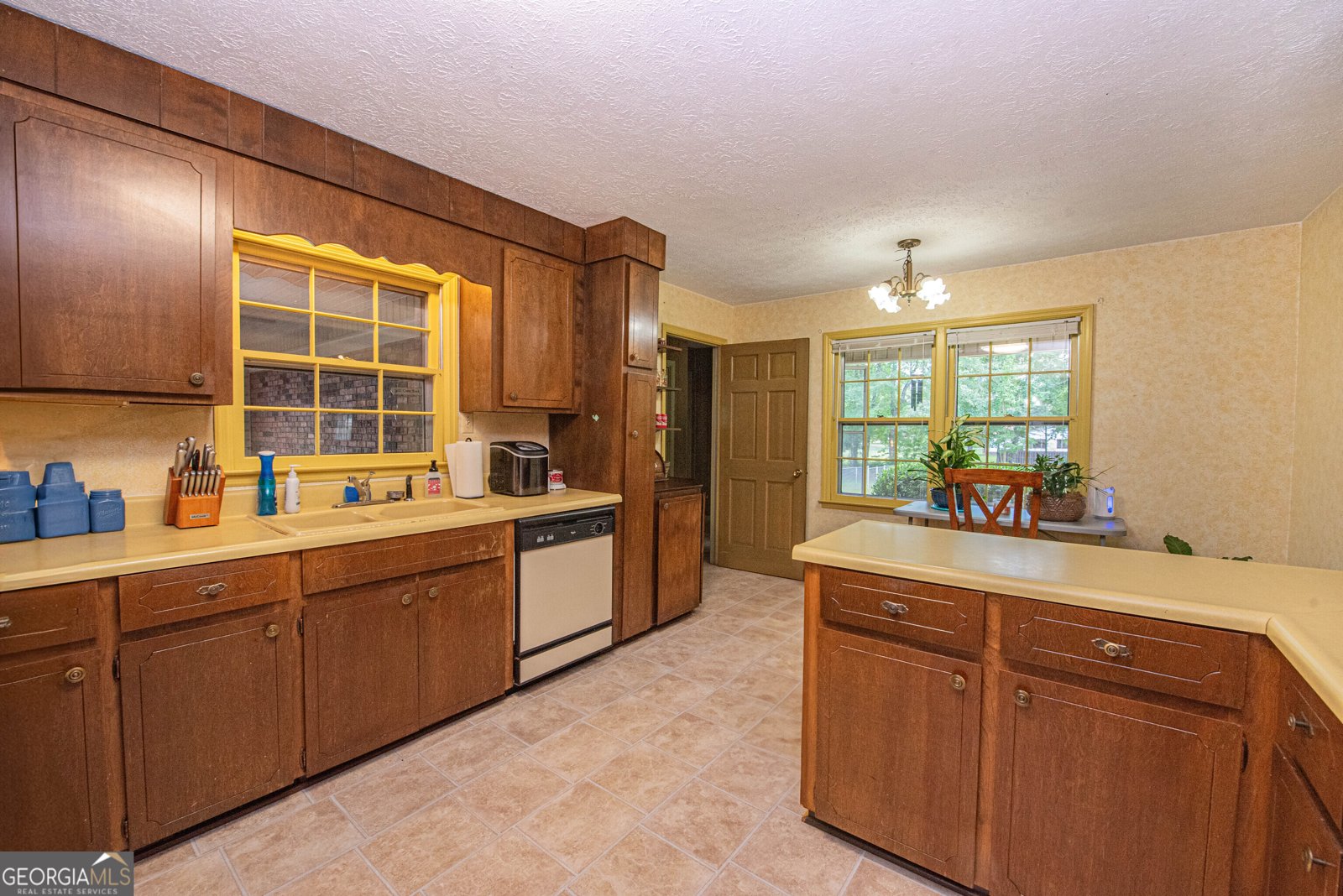 1004 Oak Ridge Byron - 12