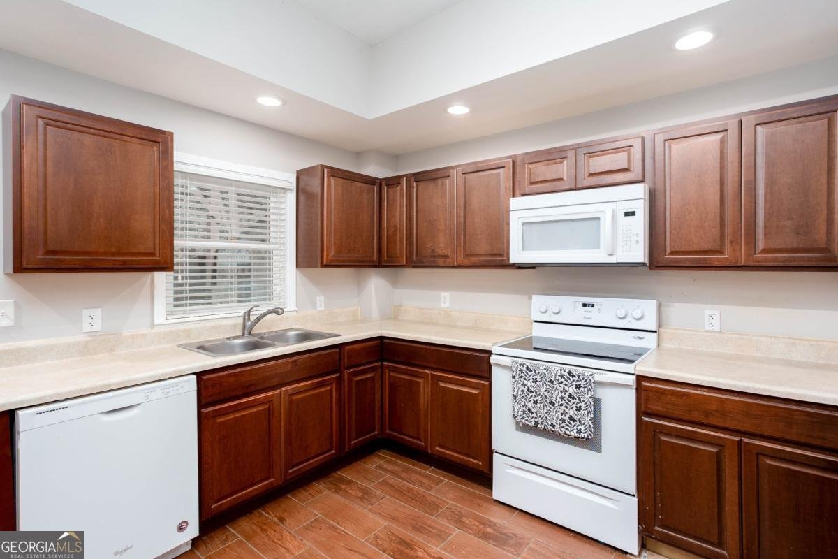 870 Creekview Bluff Way Buford - 17