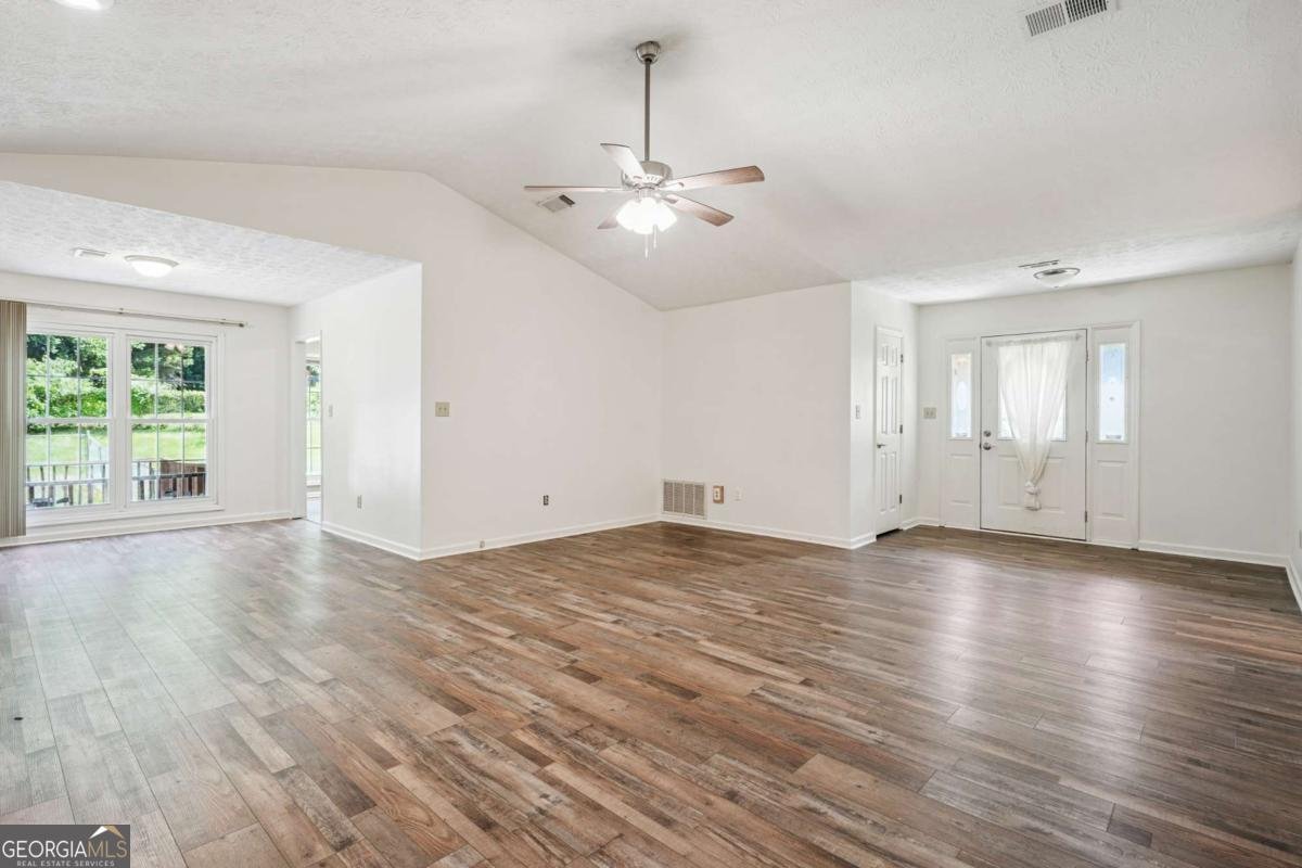 1150 Northern Run Stockbridge - 2
