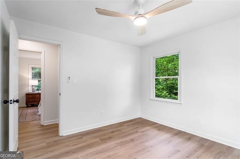 2865 Barrett Court Powder Springs - 30