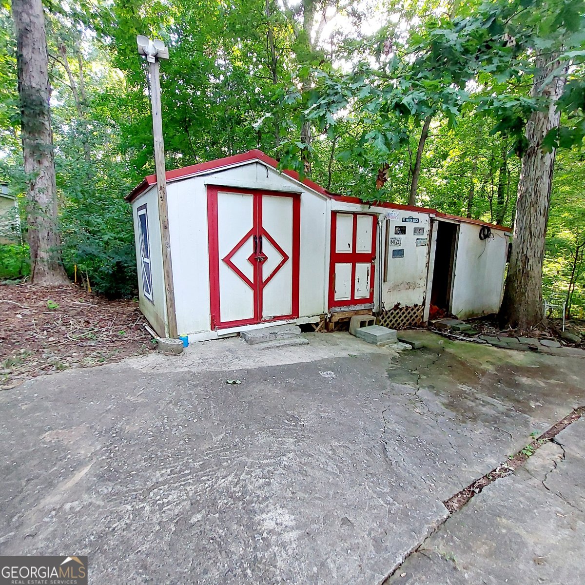 281 MOCKINGBIRD Drive Monticello - 36