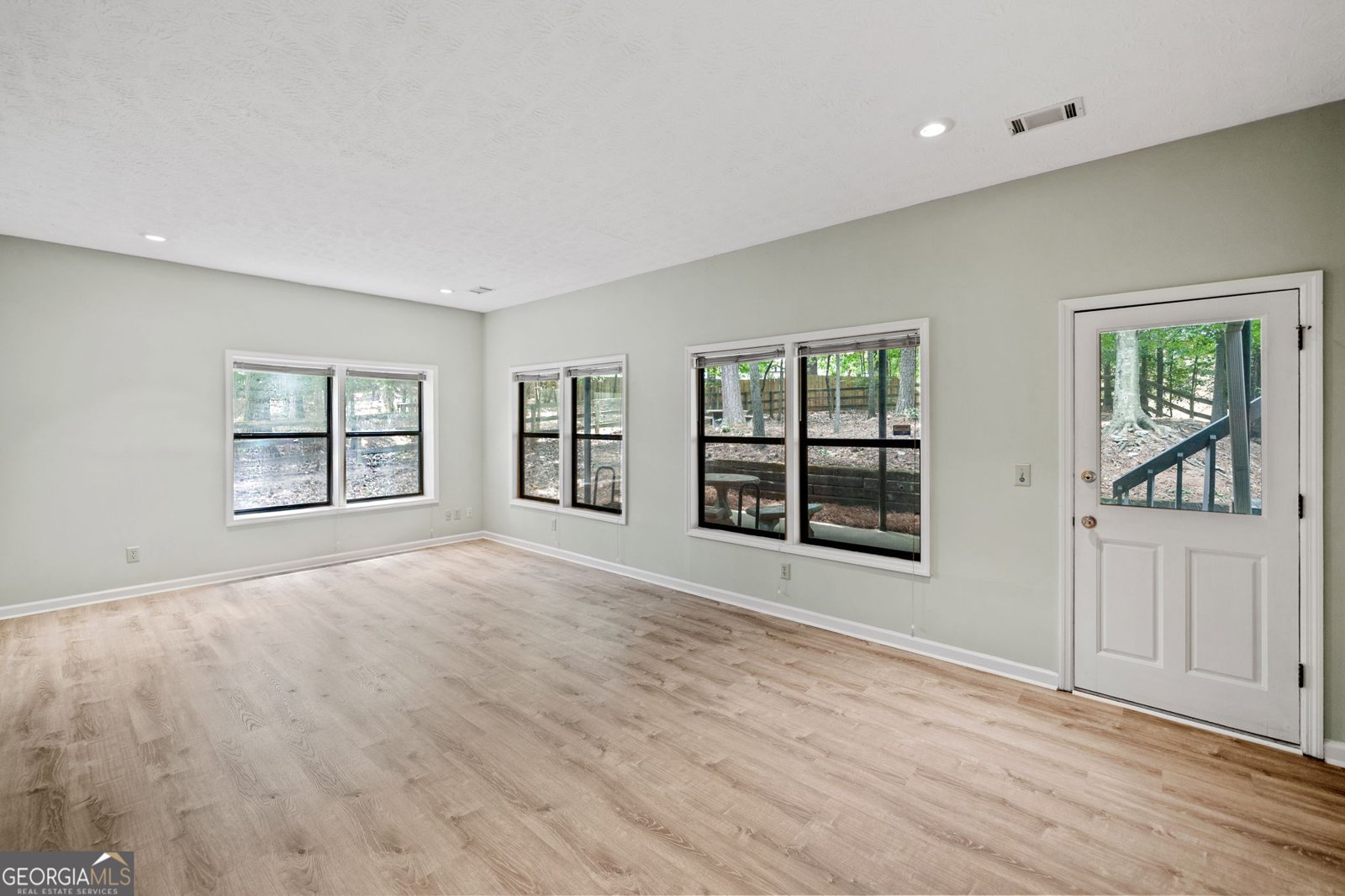 10610 Timberstone Road Alpharetta - 27