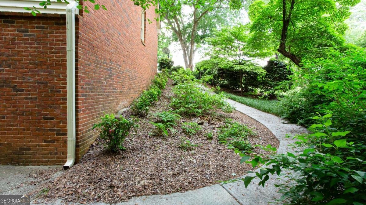 1855 Vintage Drive Snellville - 8