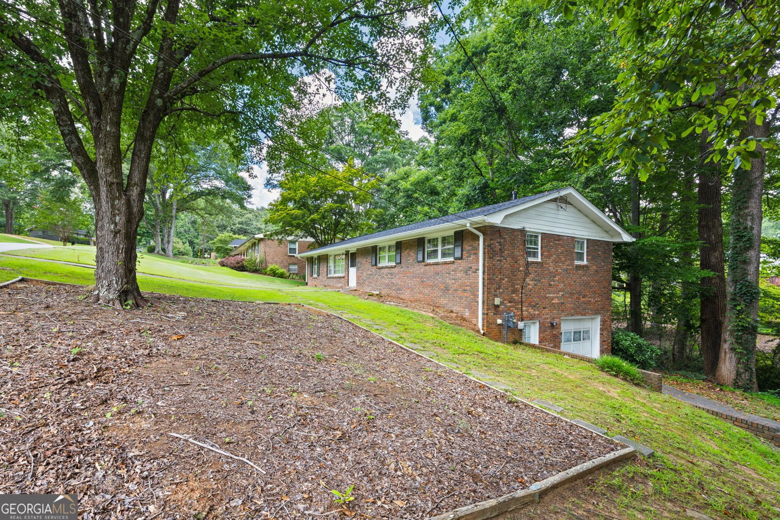4108 HONEYSUCKLE Drive Smyrna - 23