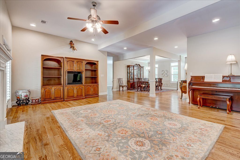 165 Lake Hampton Drive Hampton - 21