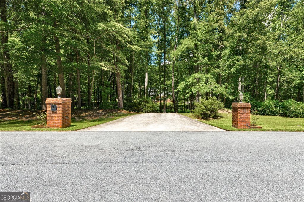 165 Lake Hampton Drive Hampton - 35