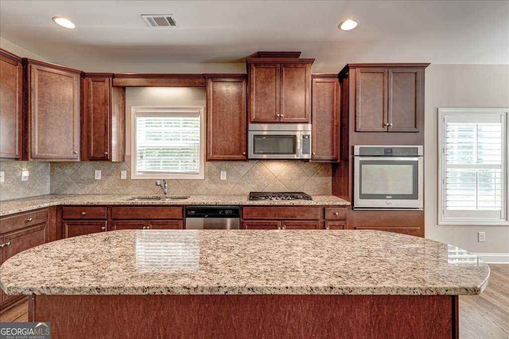 165 Lake Hampton Drive Hampton - 53