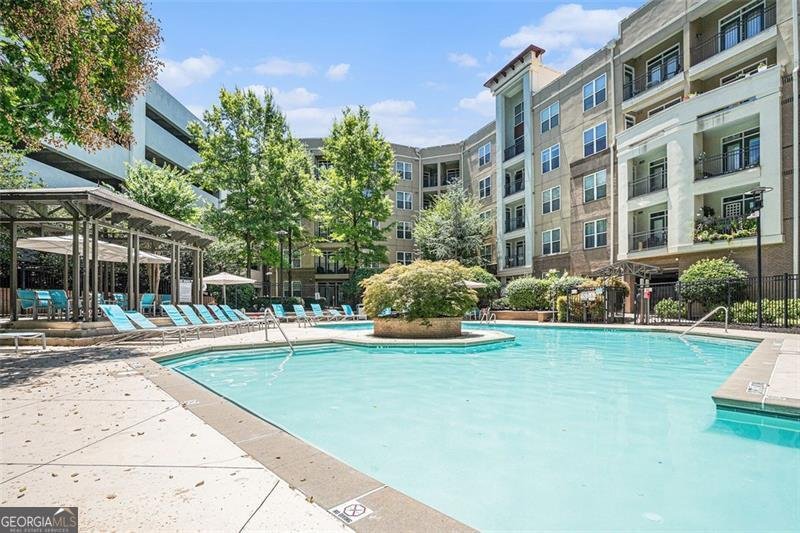 390 17th ST Atlanta - 17