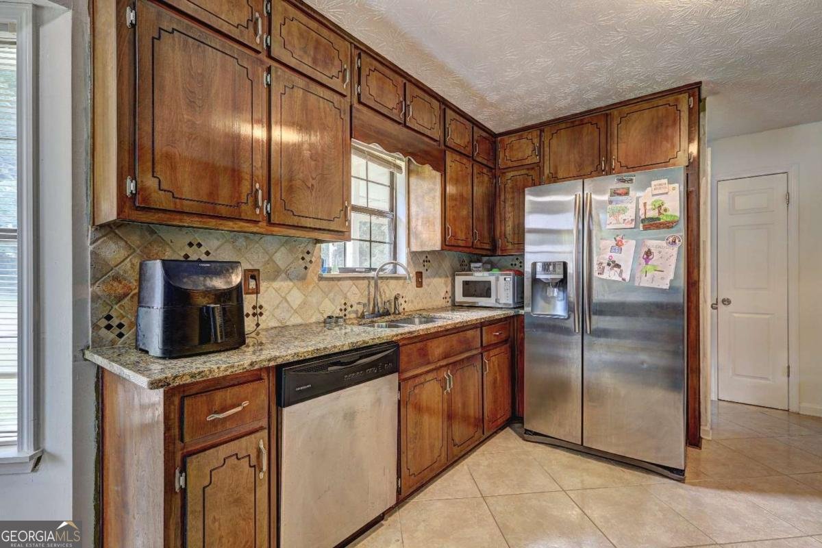 1110 Estates Court Stockbridge - 10