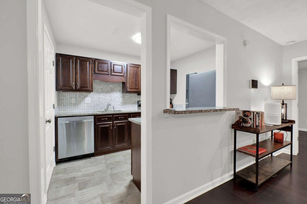 3893 Woodridge Way Tucker - 12