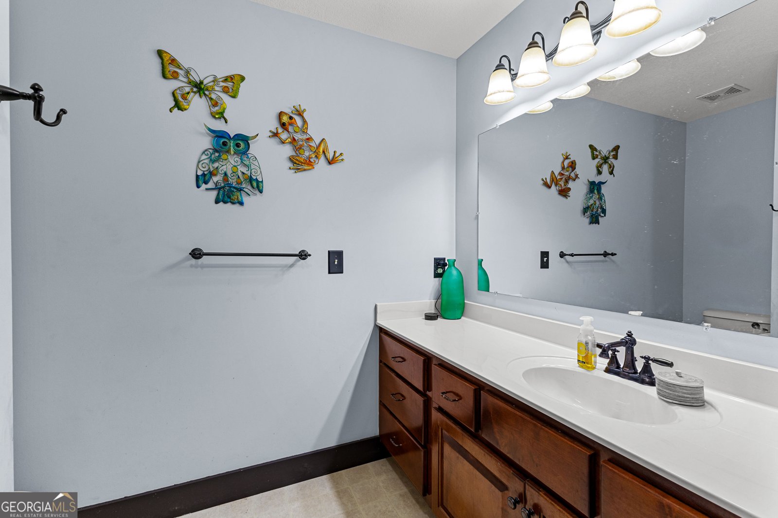 337 Forest Lane Woodbury - 41