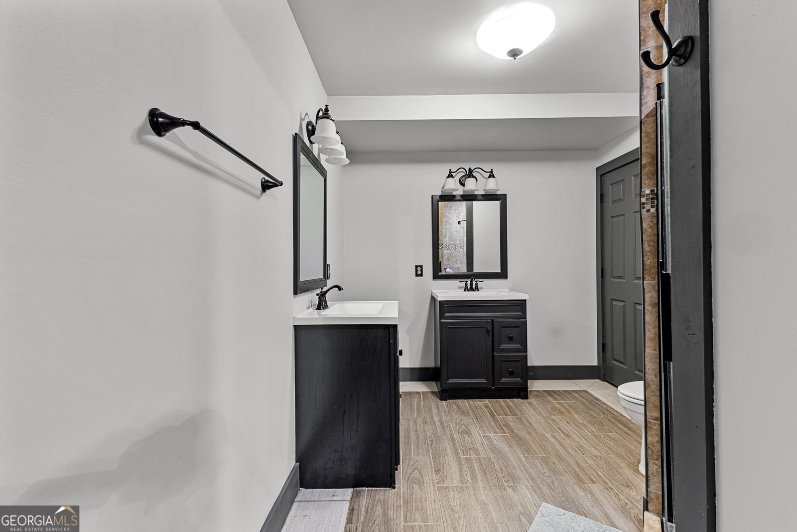 337 Forest Lane Woodbury - 51
