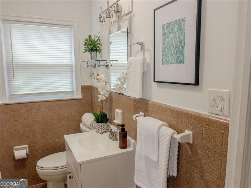 1216 GREENLEAF Road ATLANTA - 4