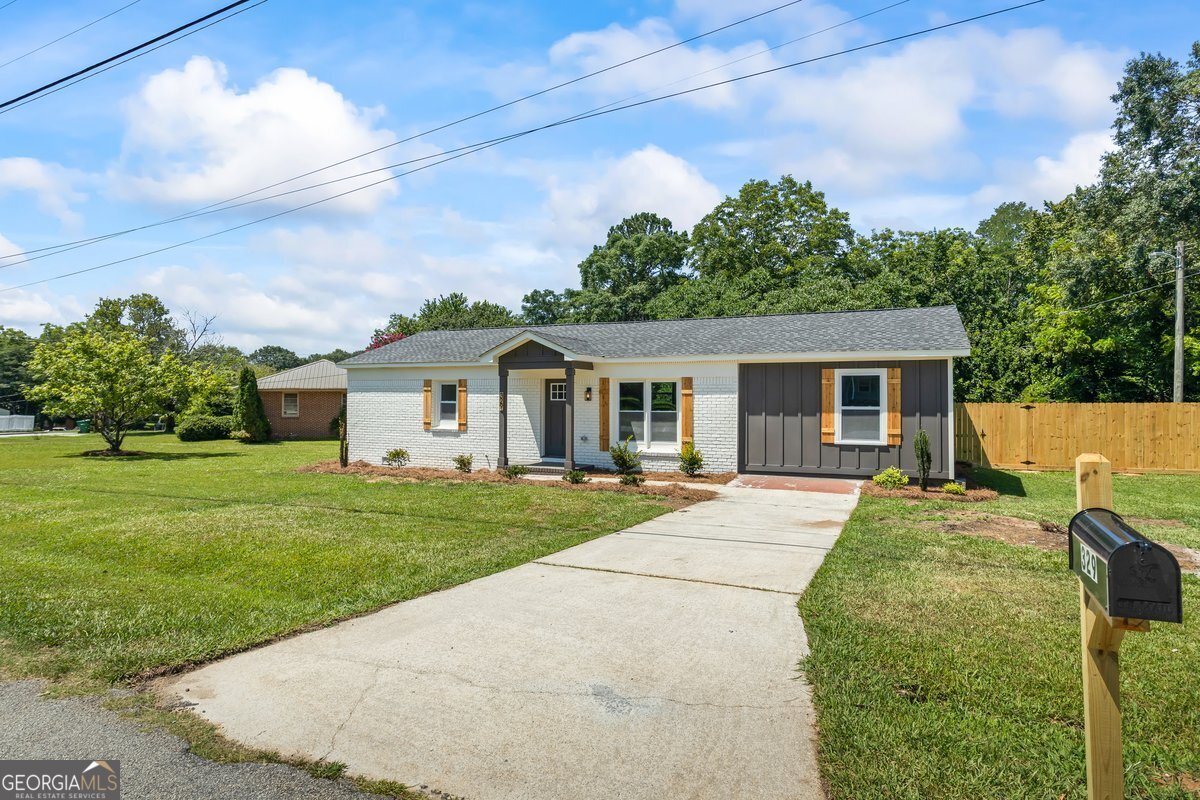 329 Oak Drive Social Circle - 3