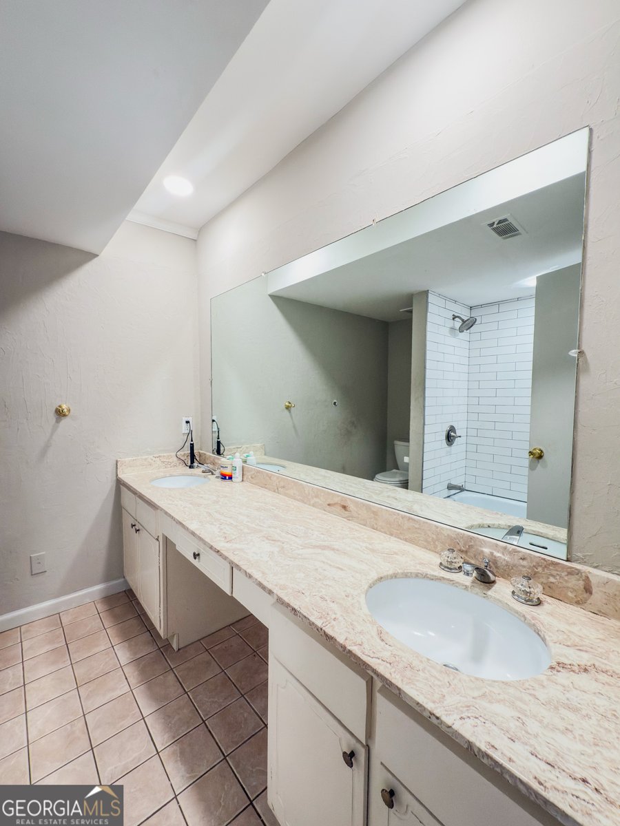 6851 Roswell Rd Atlanta - 12