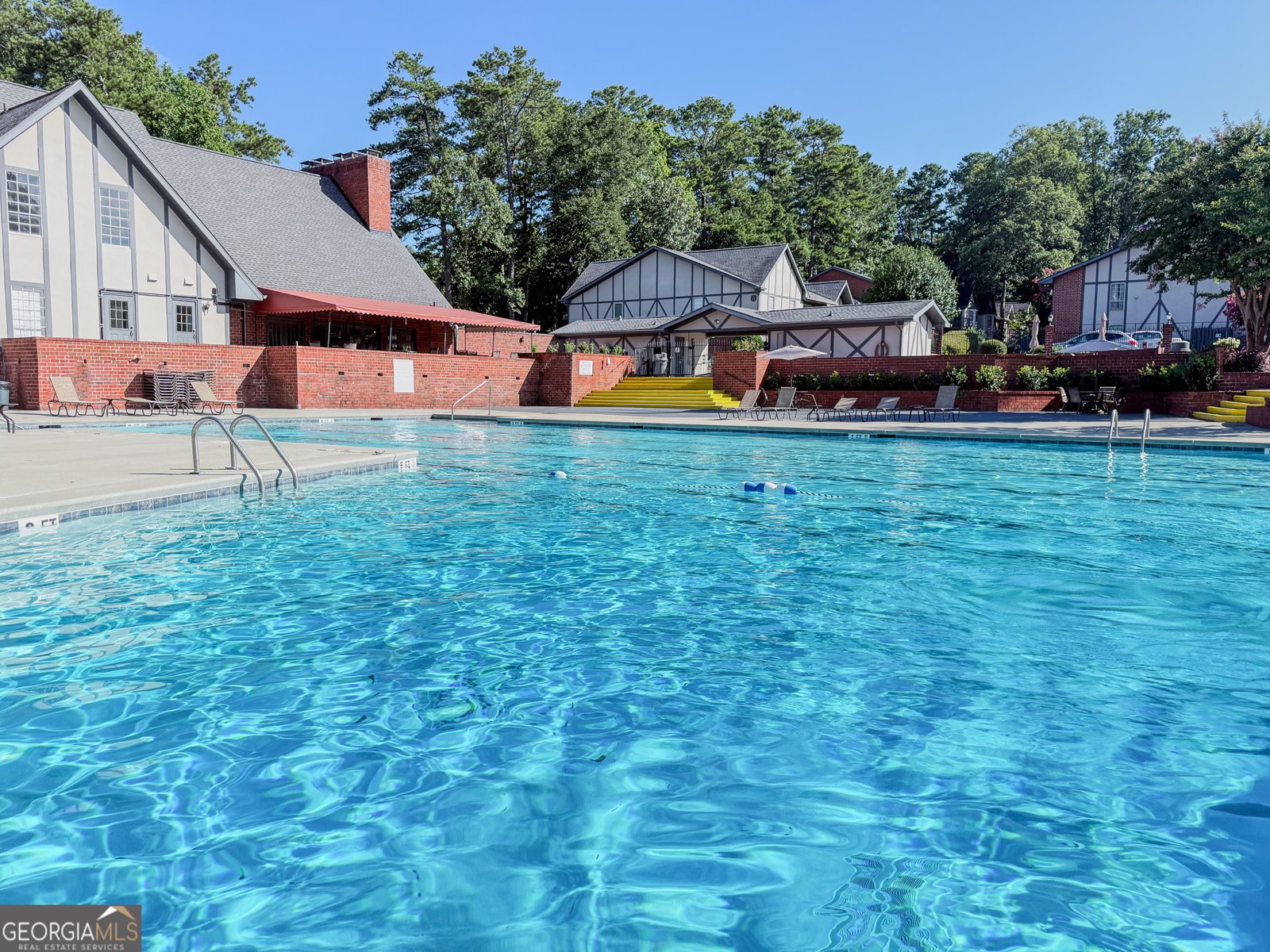 6851 Roswell Rd Atlanta - 17