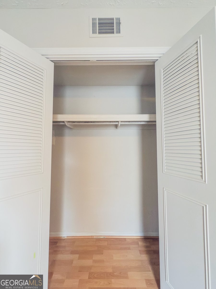 6851 Roswell Rd Atlanta - 7