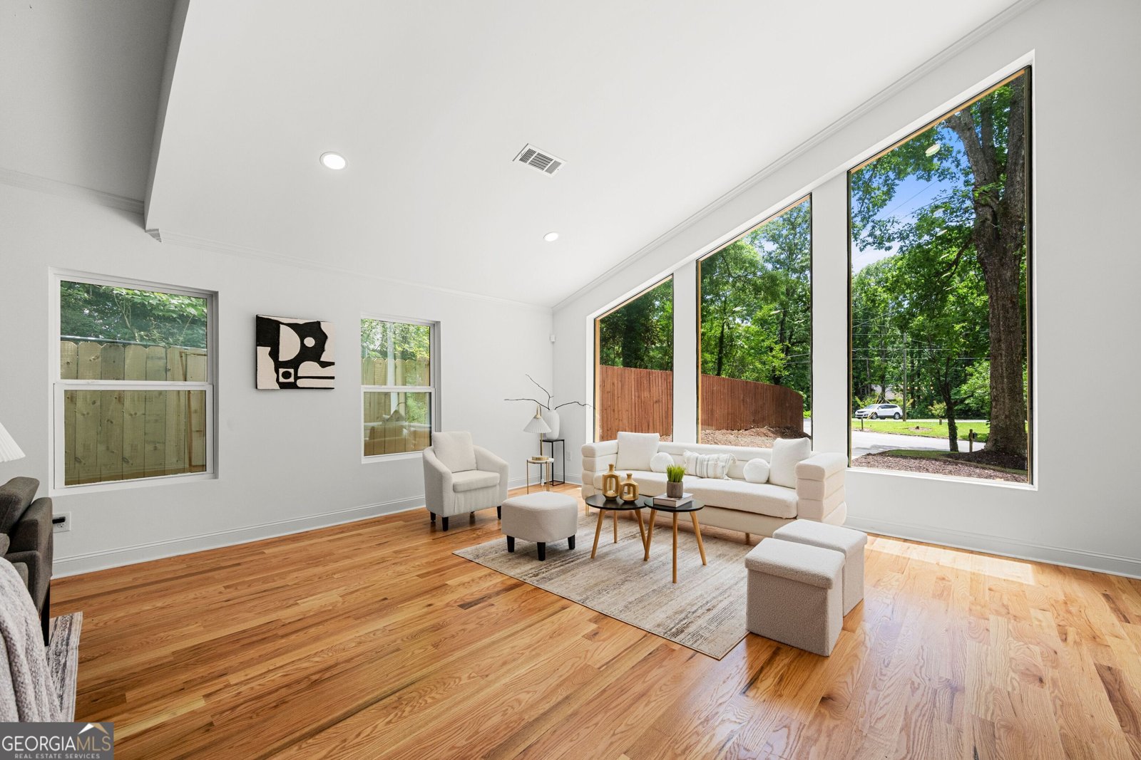 2155 Venetian Drive Atlanta - 1