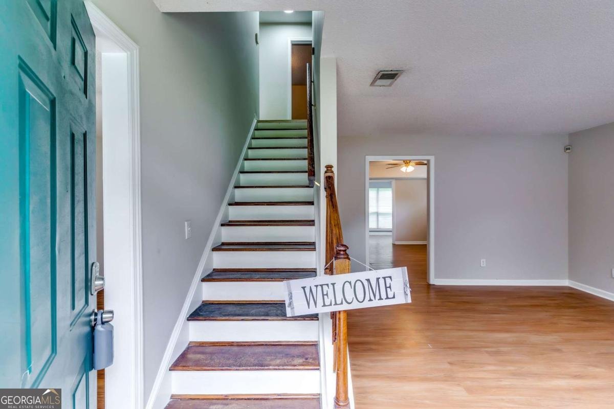 2050 Surrey Trail Atlanta - 2