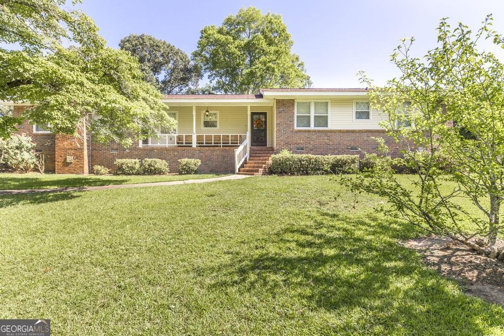 302 Woodhaven Road Centerville - 1