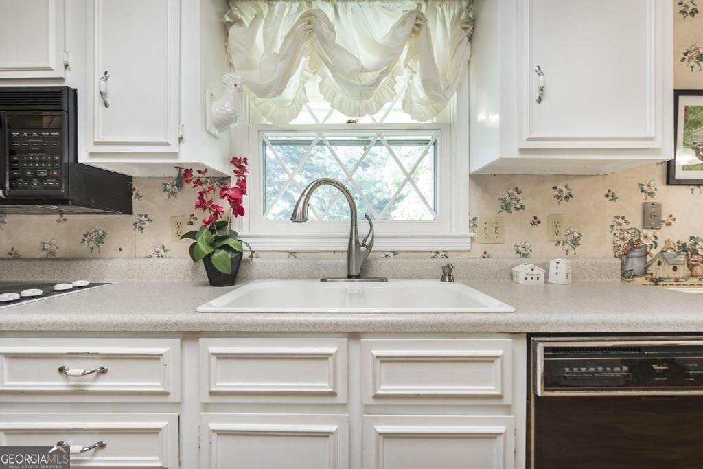 302 Woodhaven Road Centerville - 13