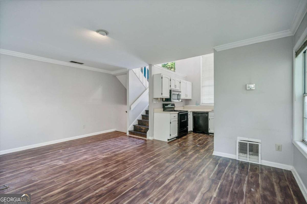 5027 David Place Smyrna - 5
