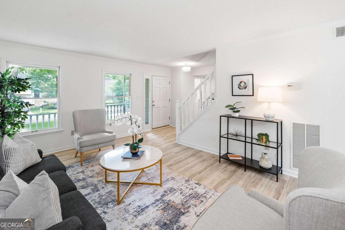 10490 Willow View Circle Johns Creek - 5