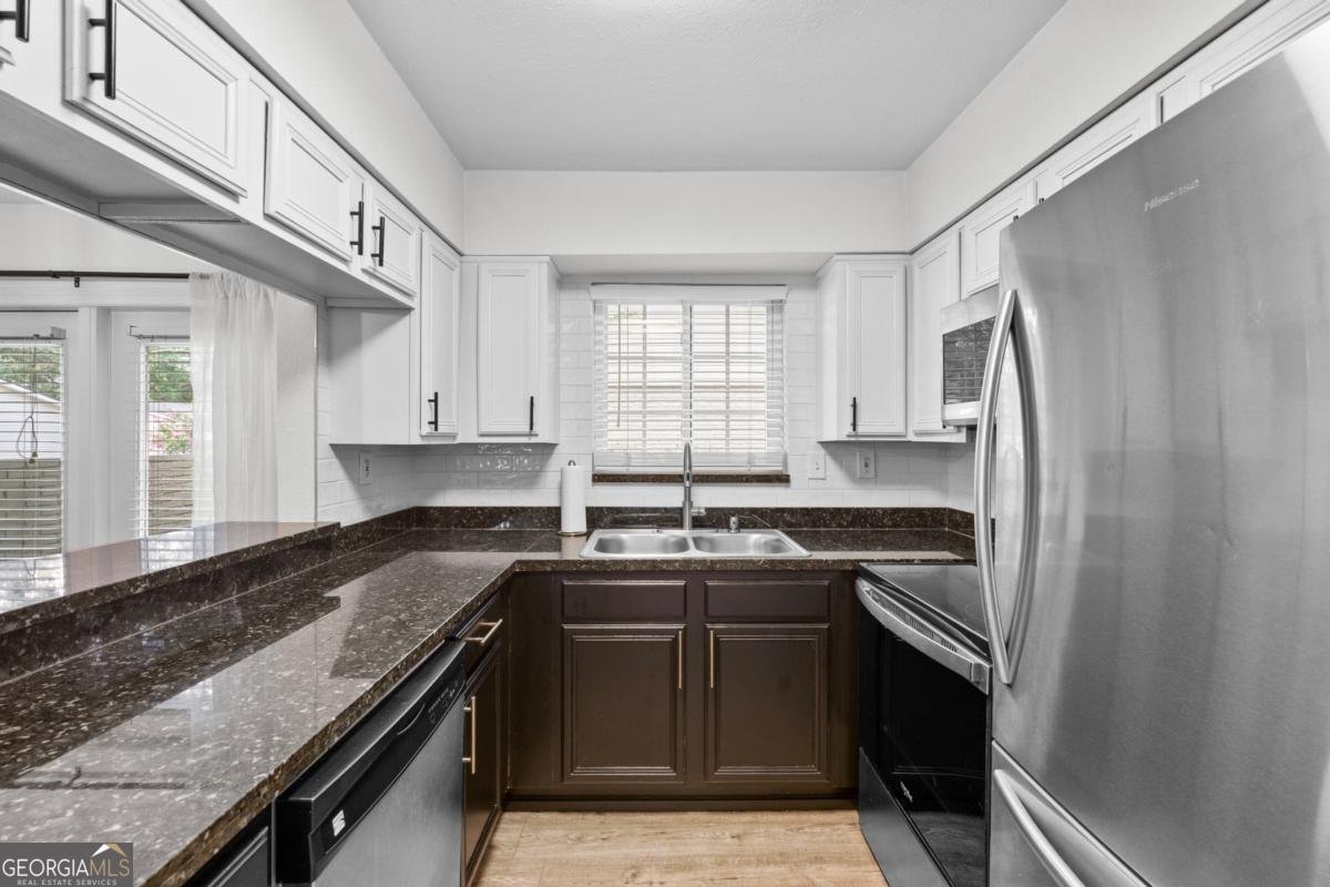 6940 Roswell Road Atlanta - 12