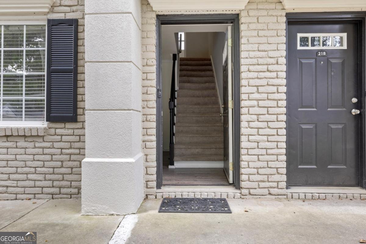 6940 Roswell Road Atlanta - 2