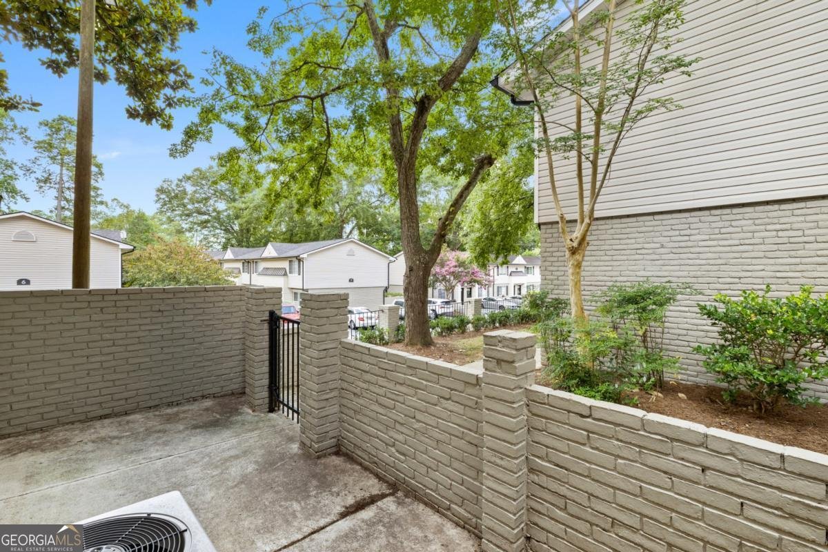 6940 Roswell Road Atlanta - 28