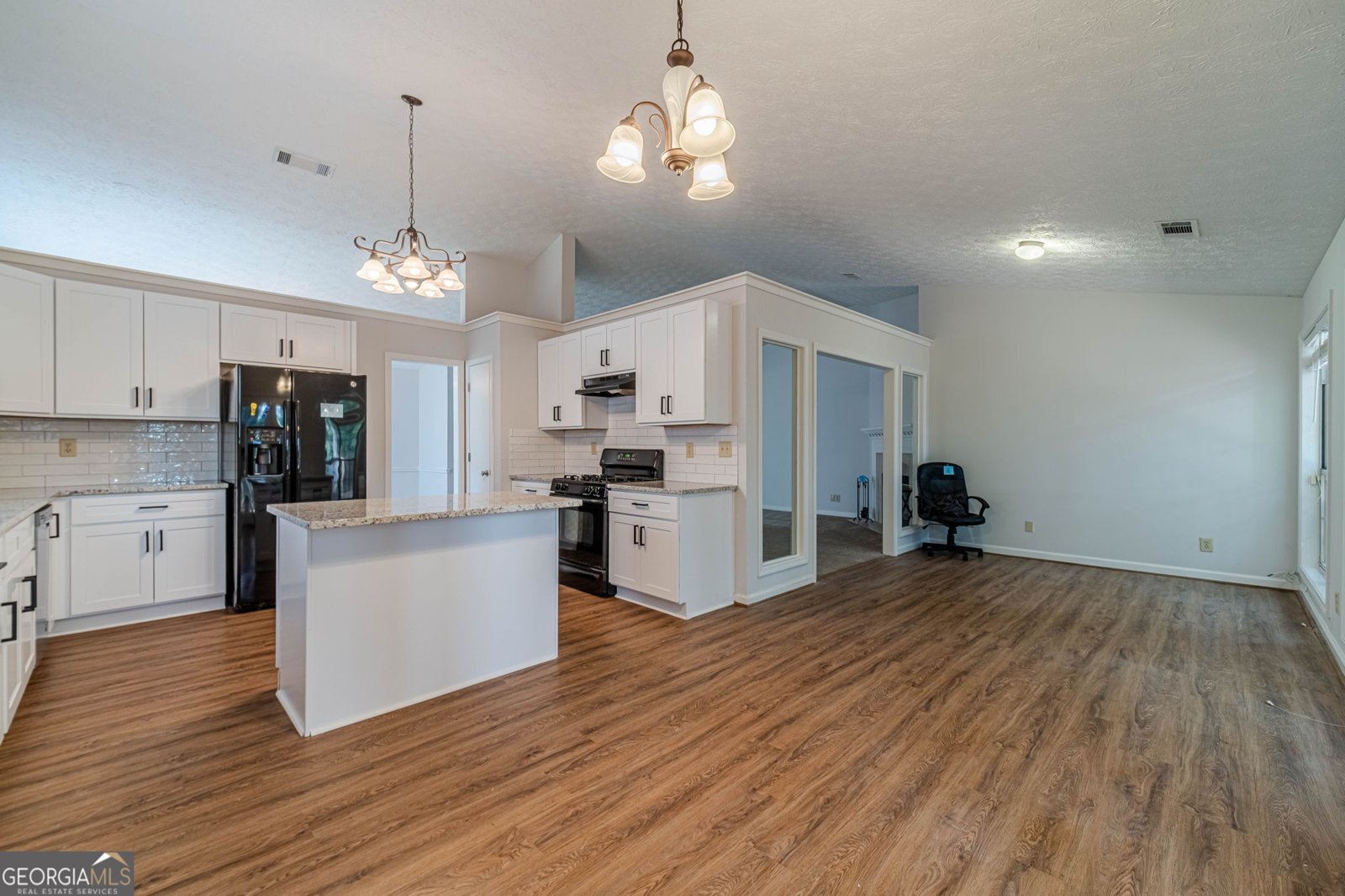 670 Paris Drive Lawrenceville - 10