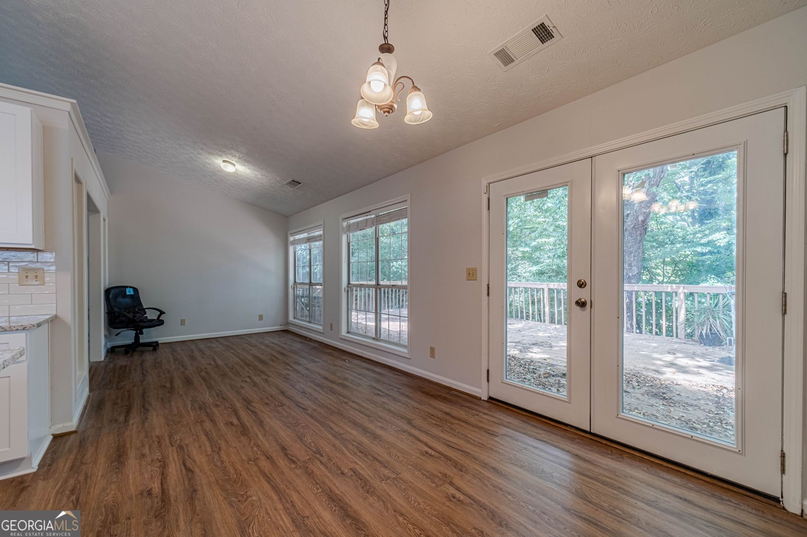 670 Paris Drive Lawrenceville - 11