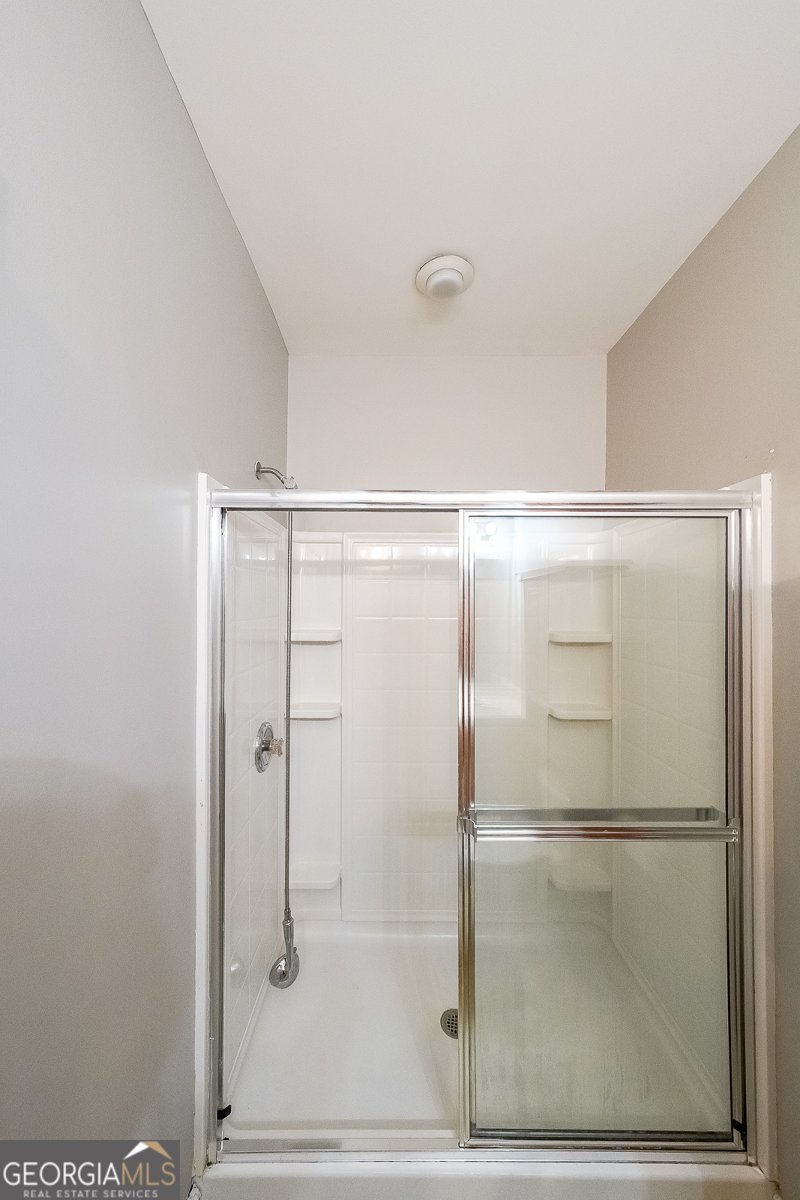 2414 Suwanee Pointe Drive Lawrenceville - 21