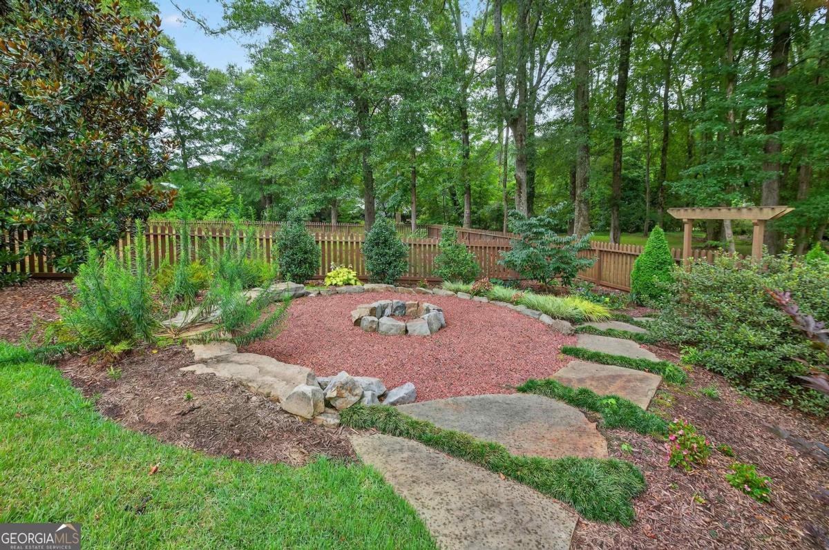 548 Village Road Madison - 1