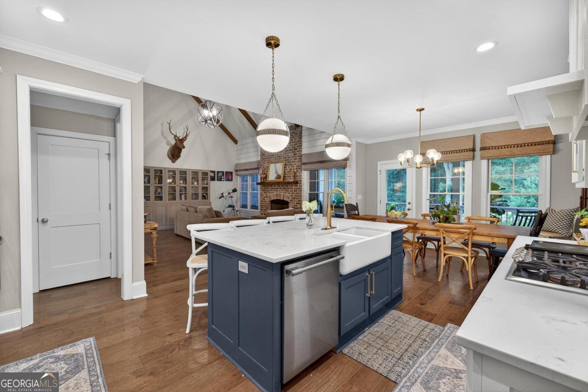 548 Village Road Madison - 17