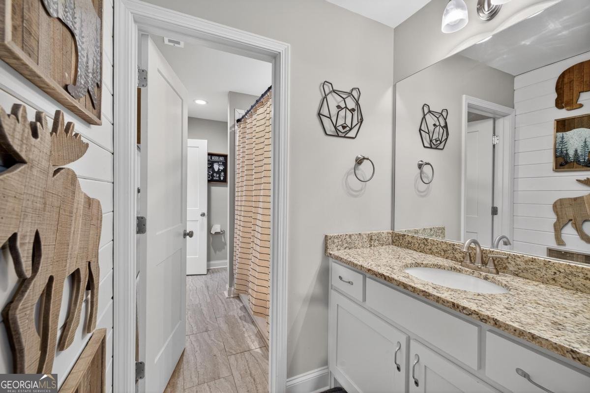 548 Village Road Madison - 33