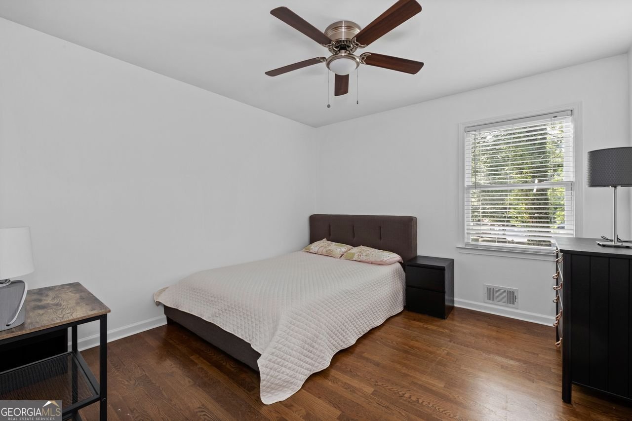 2842 BRIARCLIFF Road Atlanta - 16