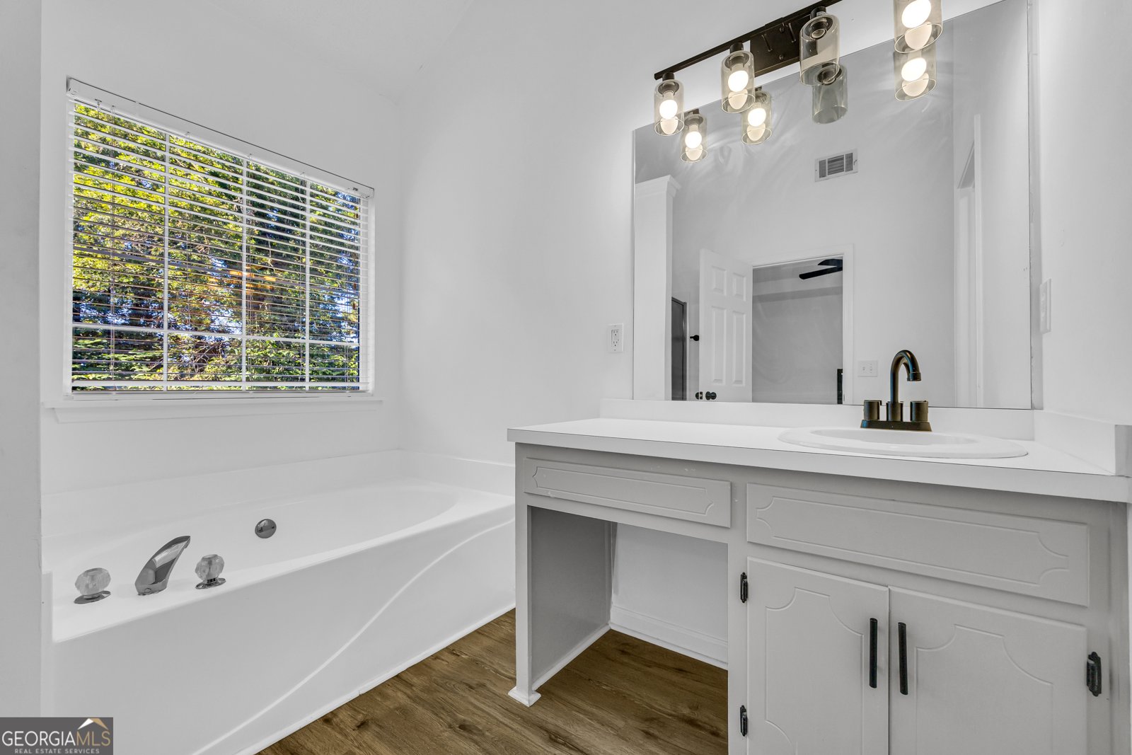 22 Herald Drive Bethlehem - 23