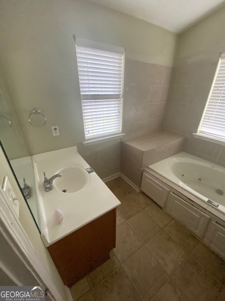 248 Sky Hawk Lane Macon - 12