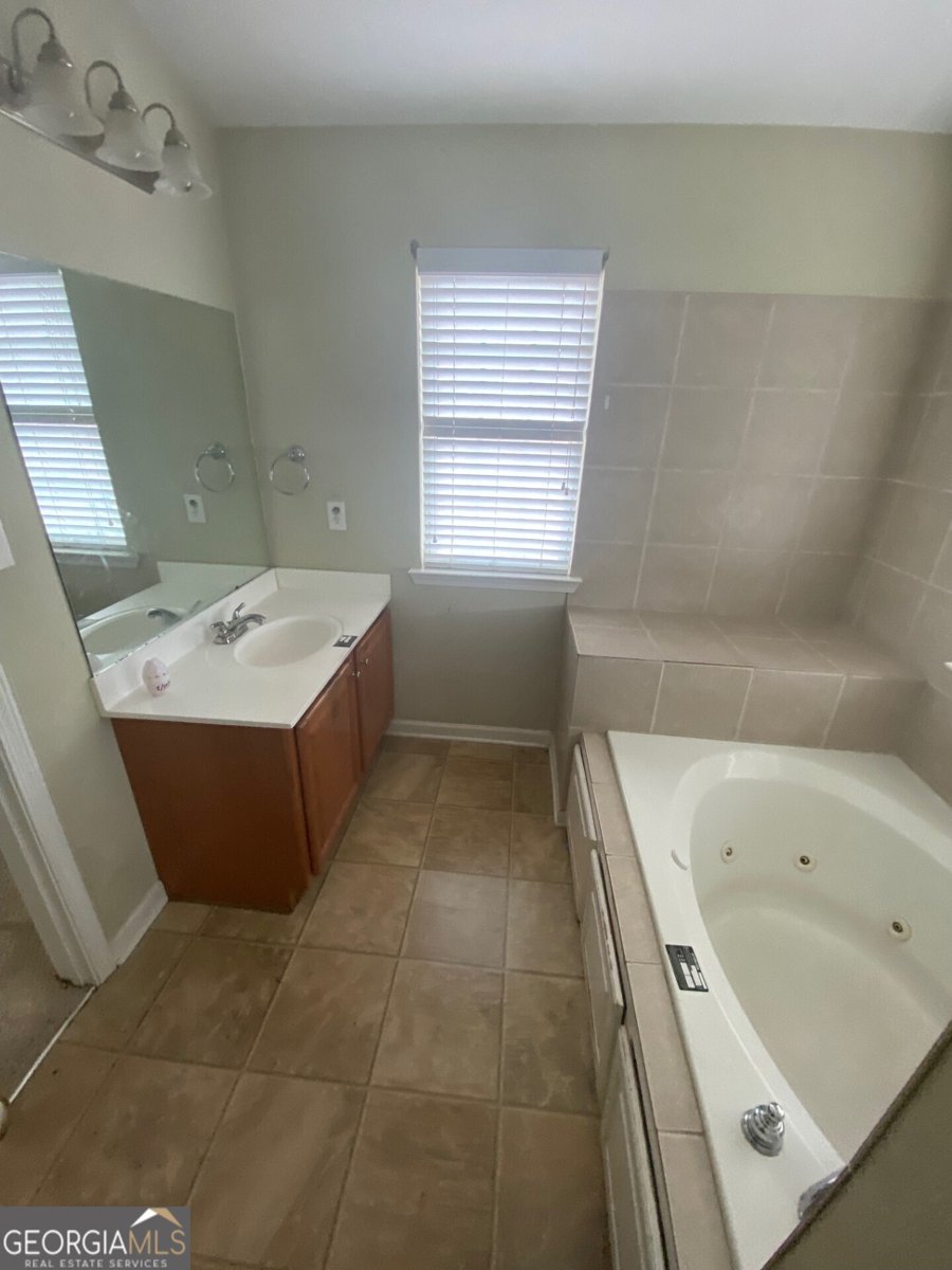 248 Sky Hawk Lane Macon - 14