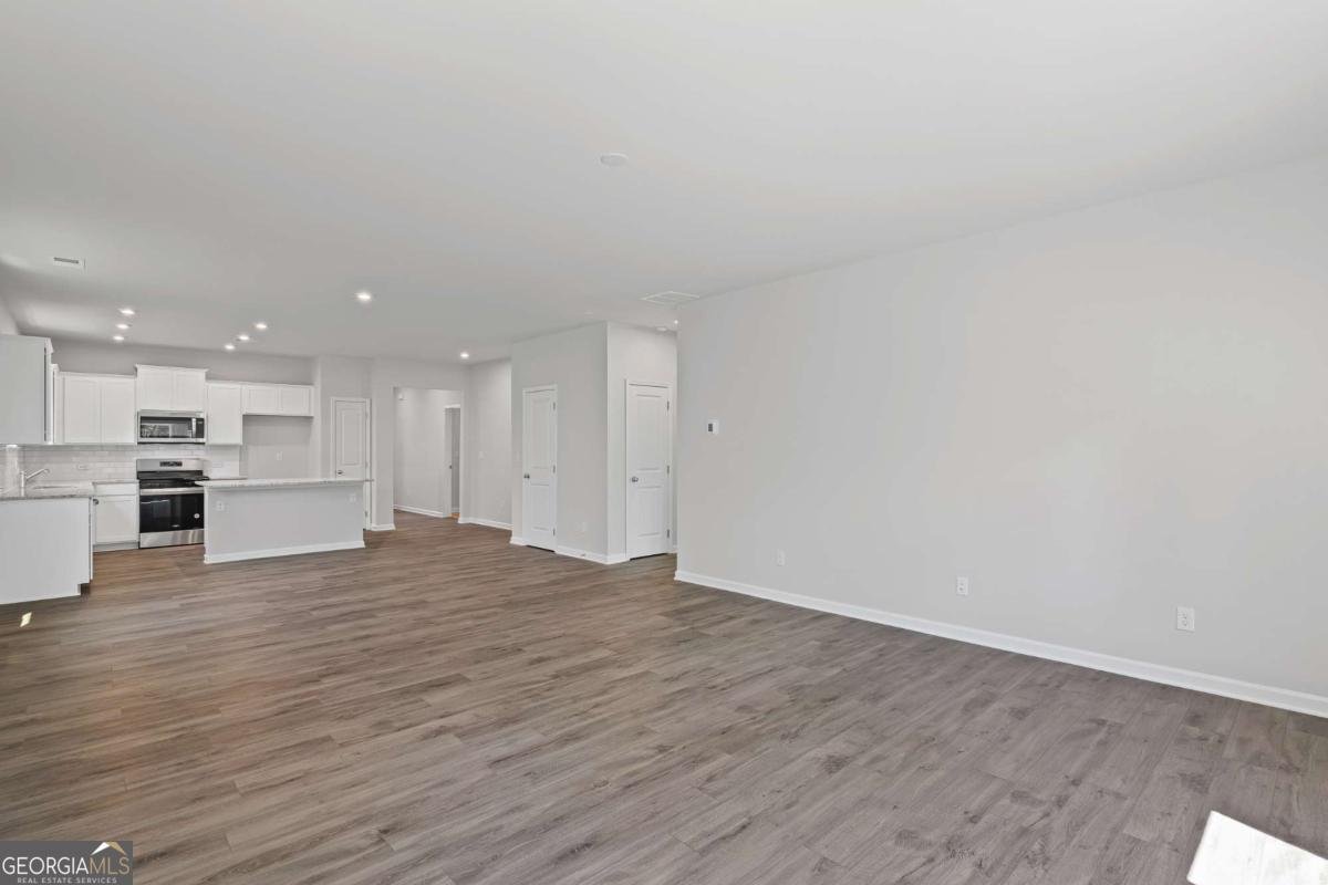 476 Village Lane Fairburn - 5