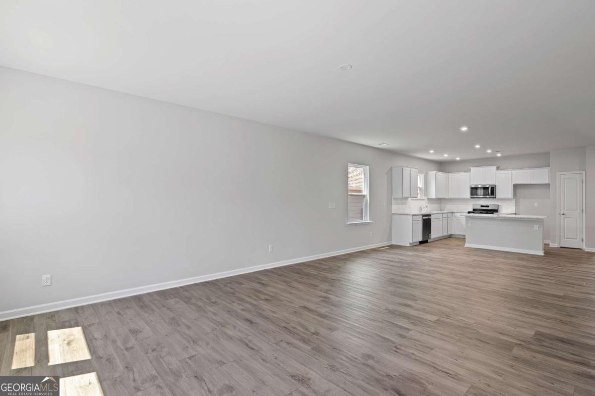 476 Village Lane Fairburn - 6