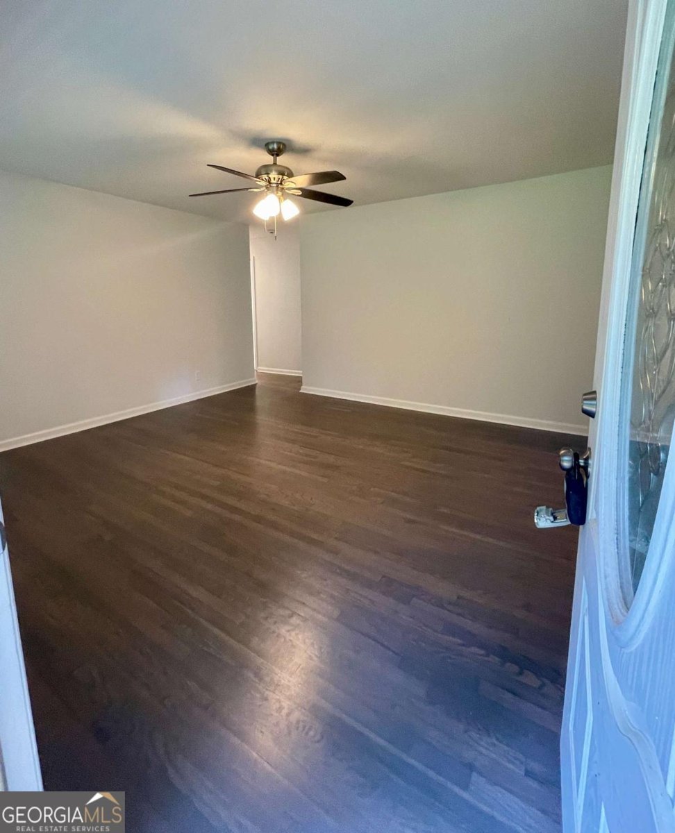 5847 Pinetree Lane Rex - 10