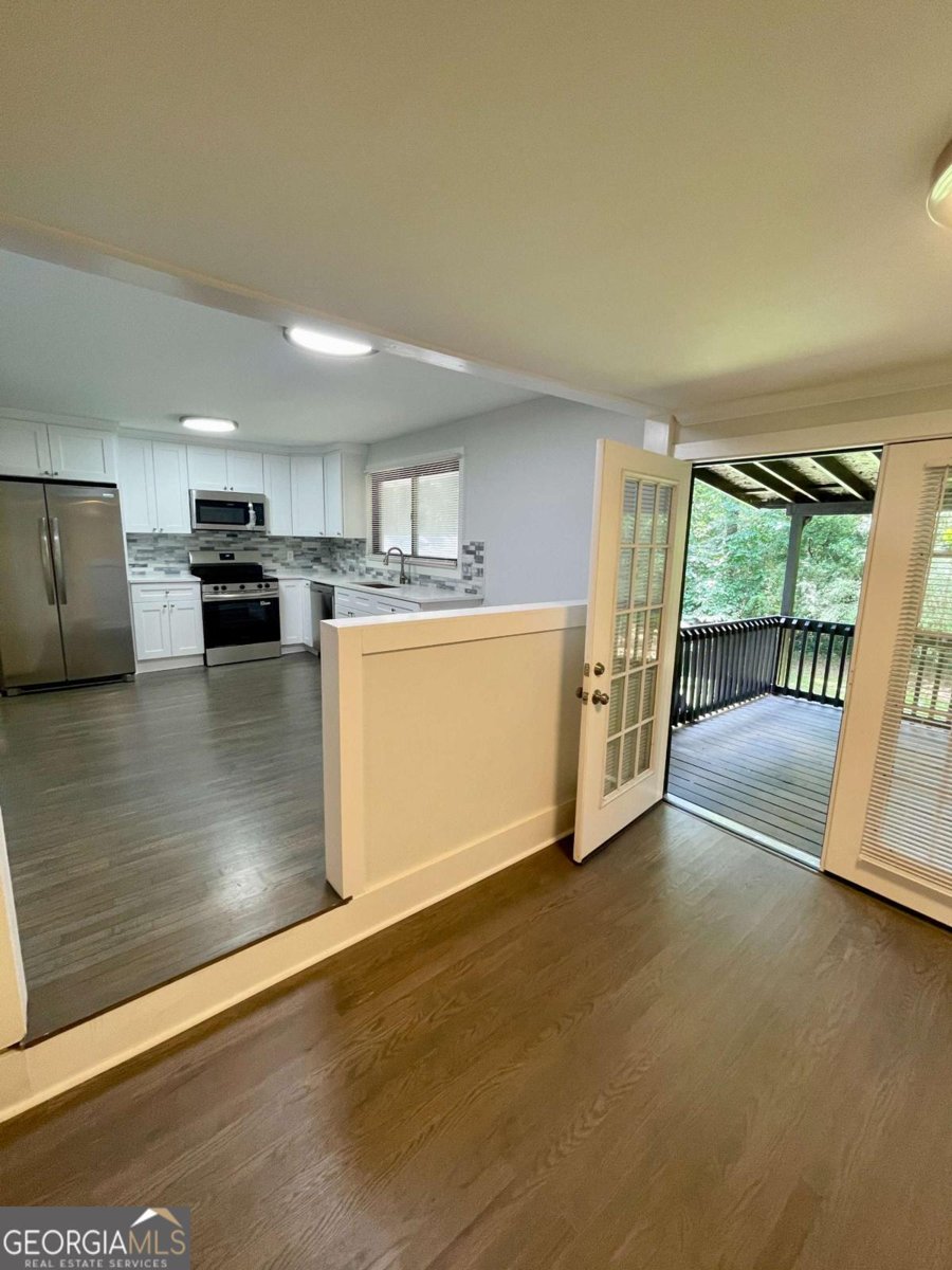 5847 Pinetree Lane Rex - 17