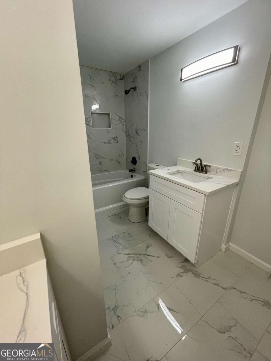 5847 Pinetree Lane Rex - 35