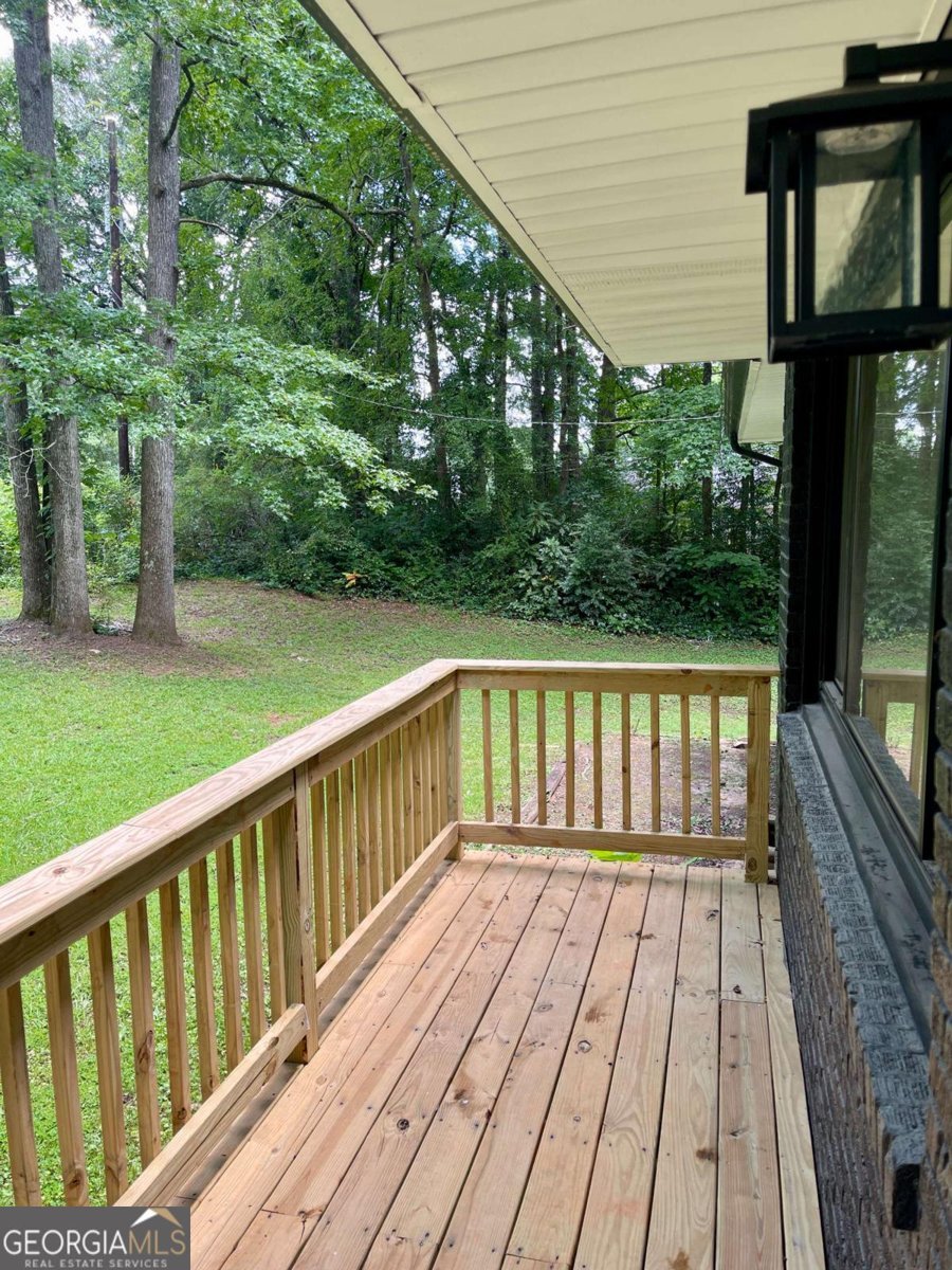 5847 Pinetree Lane Rex - 5