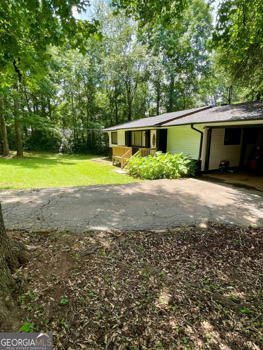 5847 Pinetree Lane Rex - 65