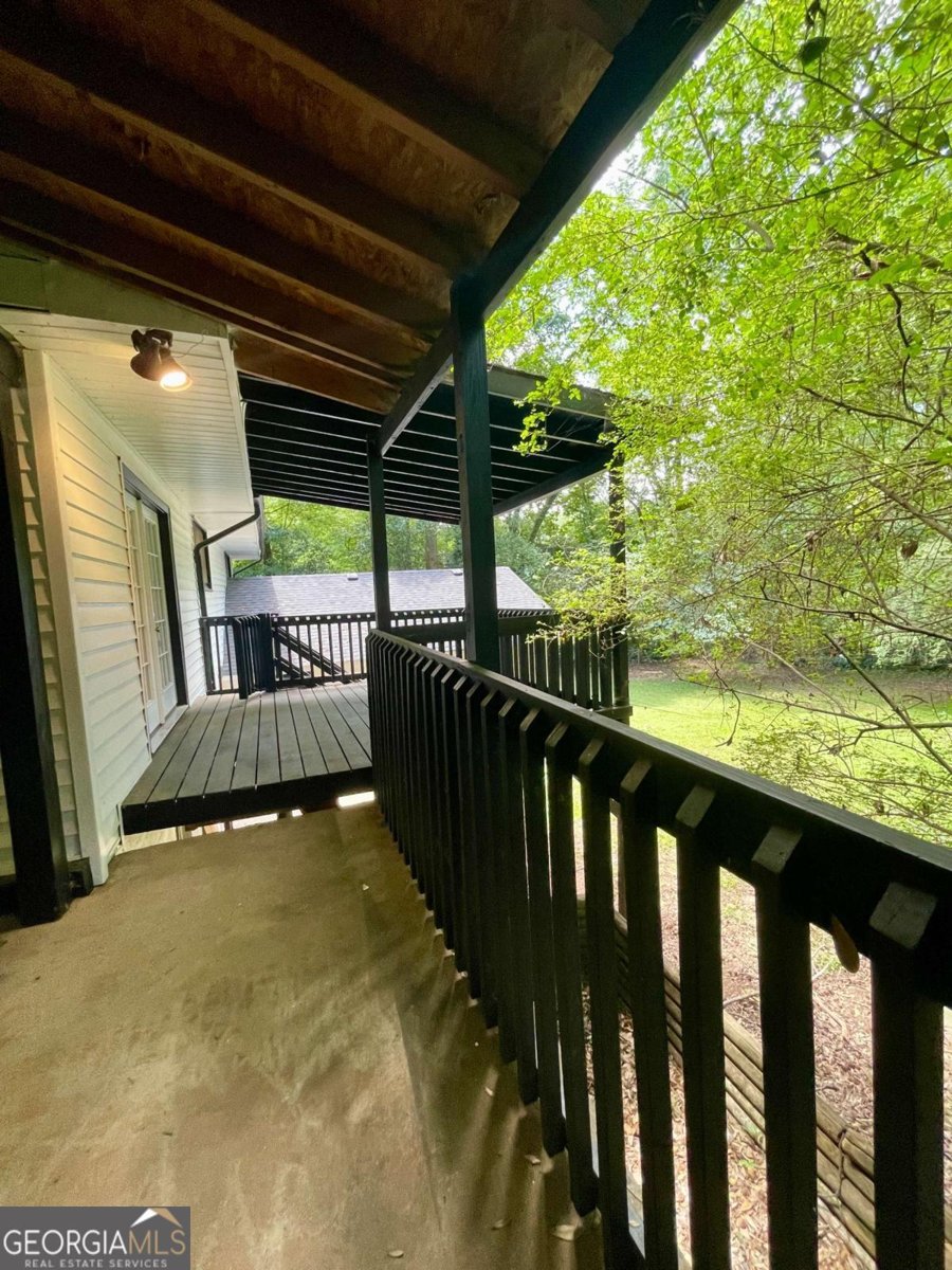 5847 Pinetree Lane Rex - 73