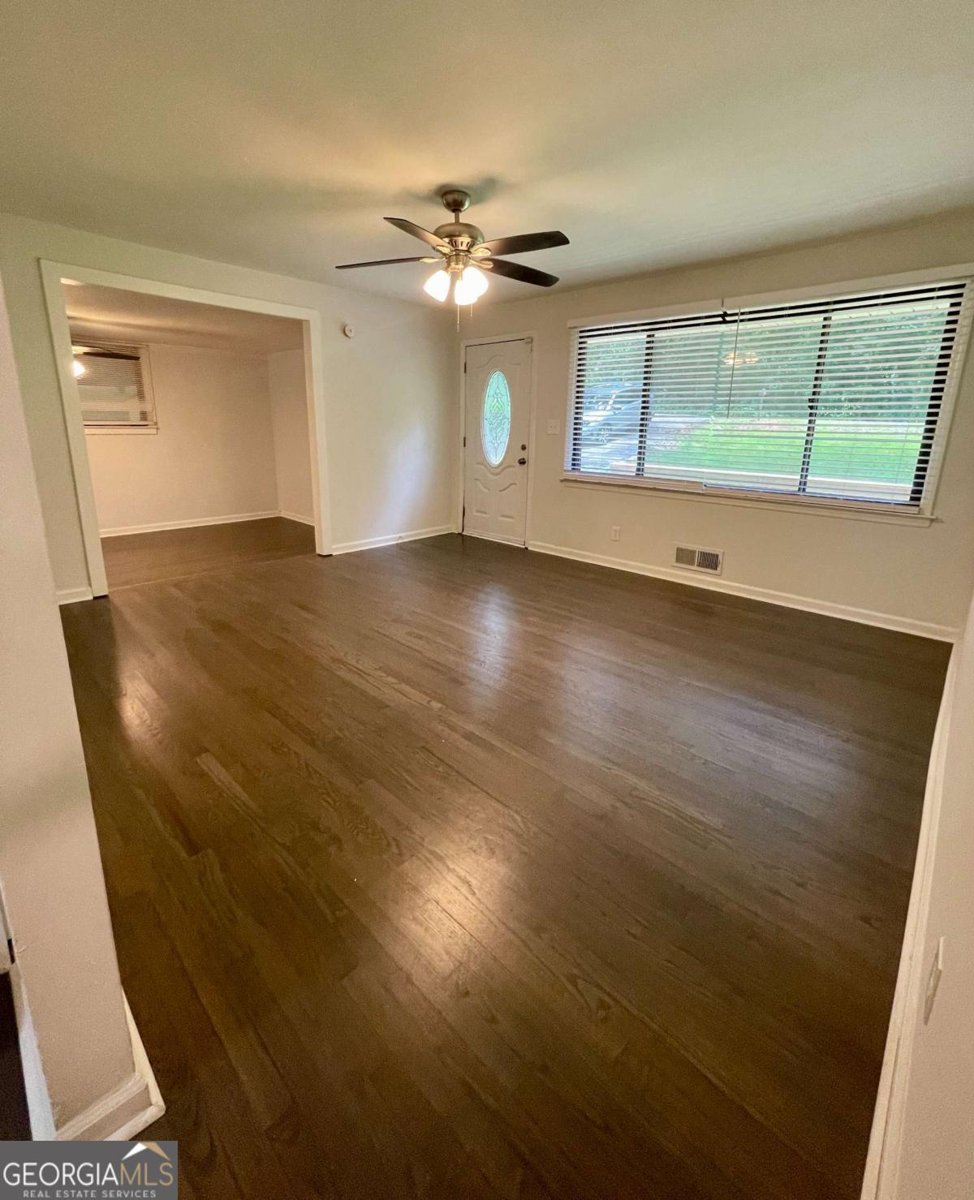 5847 Pinetree Lane Rex - 8